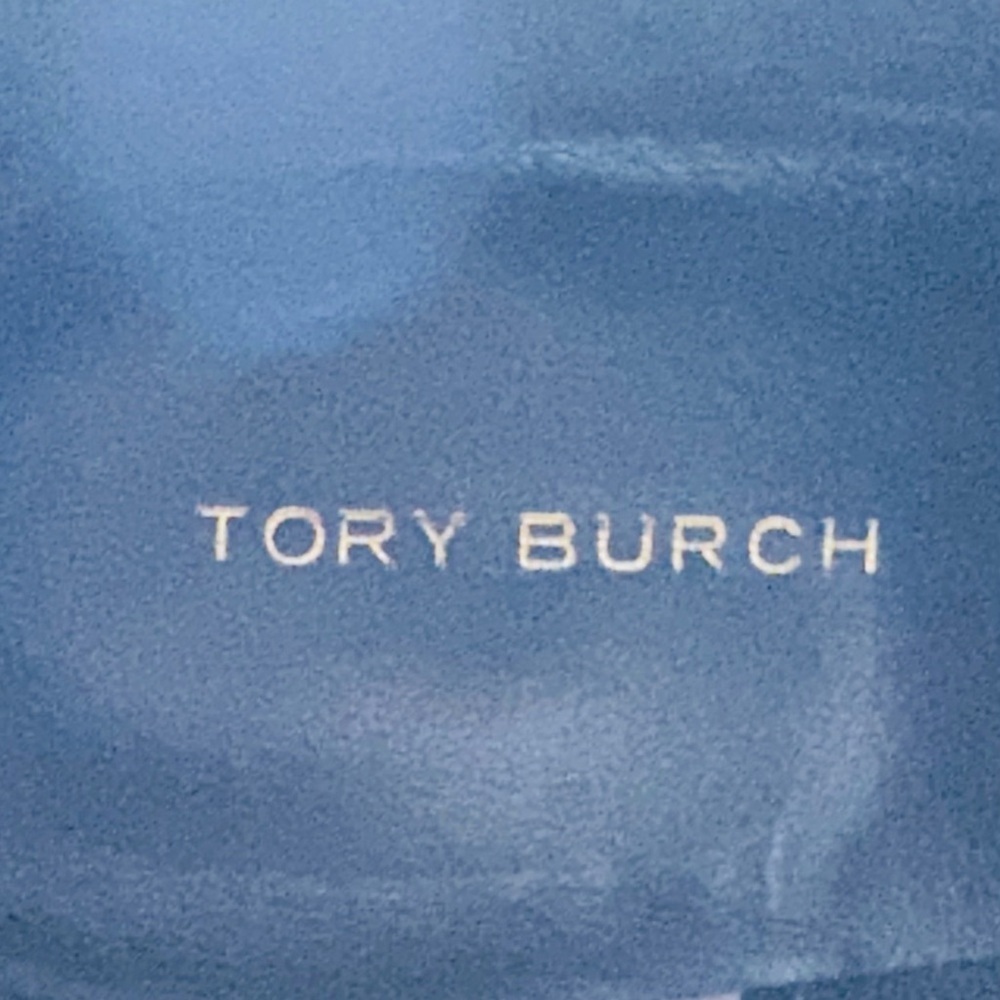 Tory Burch
HEELED BLACK ANKLE LEATHER BOOT - Picture 10 of 14